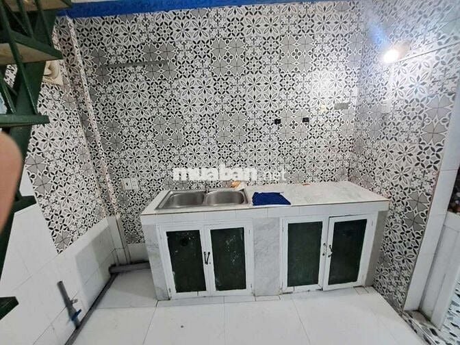 Cho thuê nhà tnv gần ngã tư ga giá 4tr5 2p ngủ