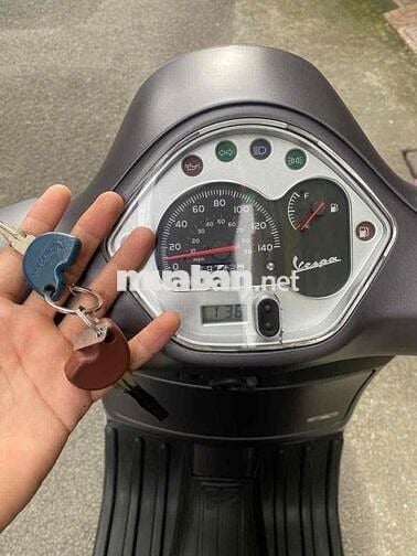vespa GTS chính chủ.bán trả góp.trao đổi xe