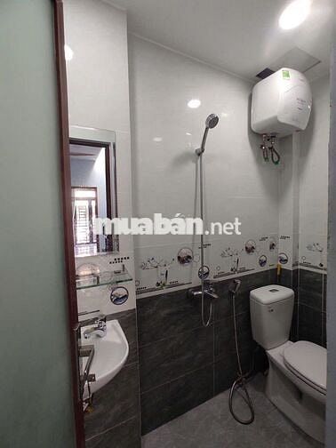 Nhà Mới  3PN  Nguyễn Đình Chiểu Quận 3