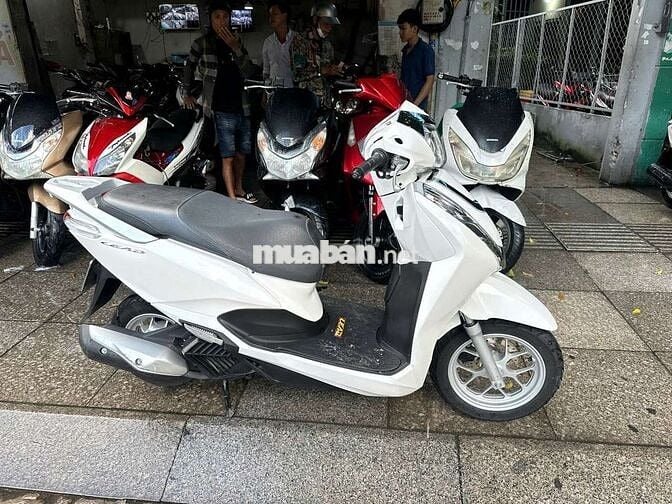 Honda lead 4val 2023 mới 90% Bstp chính chủ