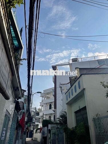 Cần cho thuê gấp nhà nguyên căn. đường Nguyên Hồng. hẻm 76: