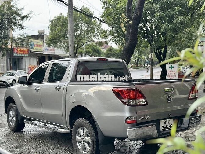 Mazda bt50 2017 số sàn 2 cầu