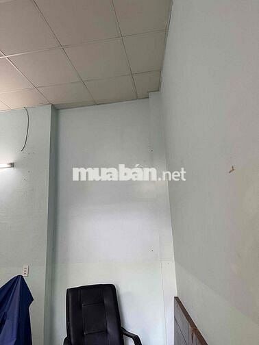 Cần cho thuê gấp nhà nguyên căn. đường Nguyên Hồng. hẻm 76: