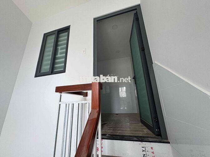 Nhà nhỏ mới xây 1 trệt 1 lửng, đường số 1 phường Linh Xuân