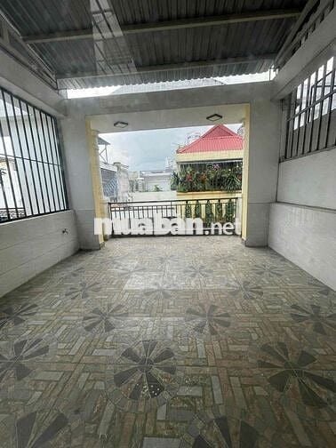 nhà 2,5x12m trệt 3 lầu 3pn 4wc sân thượng, hẻm xe hơi thông