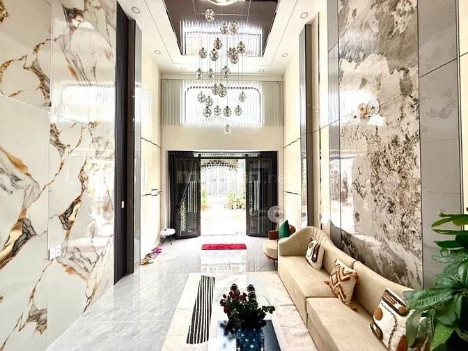 Bán ngay nhà quận 1, chỉ hơn 5tỷ, 50m2 có shr chính chủ, hẻm oto6m 