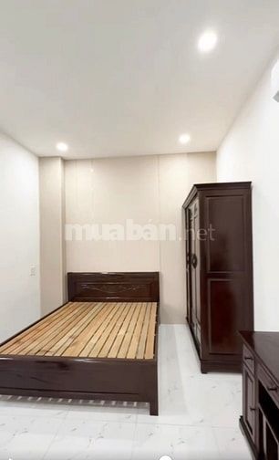 Cho thuê nhà nguyên căn, rộng rãi, tiện nghi.