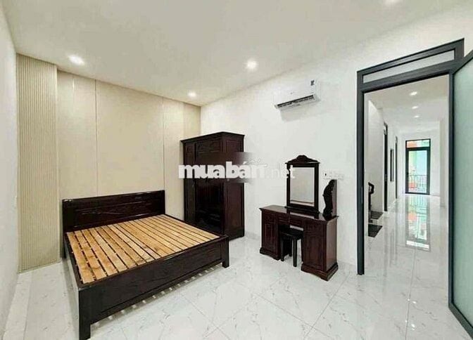 NHÀ ĐẸP FULL NỘI THẤT 5X18 4PN3WC TL22 Q.12 GIÁ TỐT