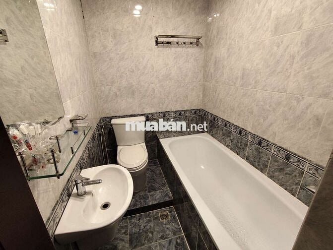 Cần cho thuê phòng dài hạn ở Thái Văn Lung, Quận 1