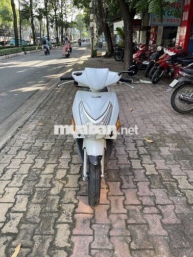 Honda Click 110 màu Trắng