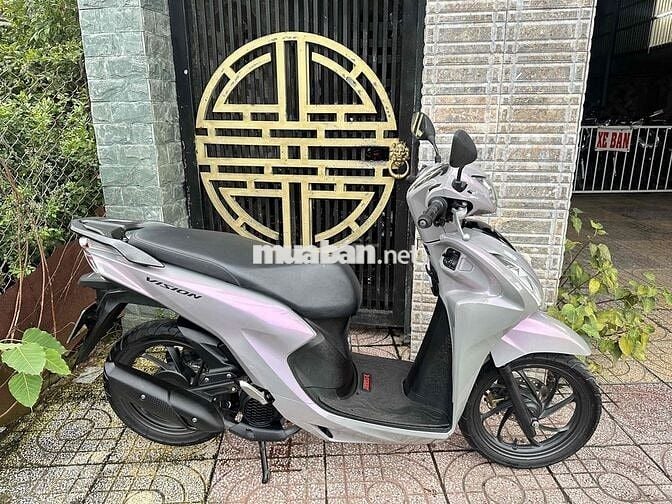 Vission 2022 màu hot chính chủ 65E1