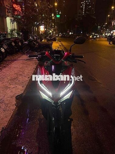 Vario 150 đỏ đen 2019 , xe zin đét .