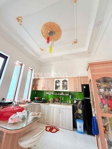 Bán đất thổ cư tặng nhà Tân cổ điển