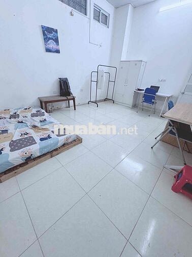 Cho thuê phòng 2tr7 ( thêm 1 người + 800k )