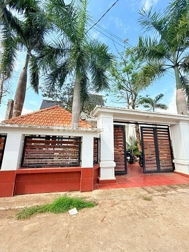 Bán đất thổ cư tặng nhà Tân cổ điển