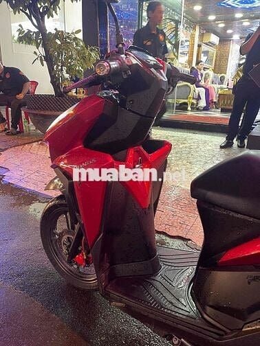 Vario 150 đỏ đen 2019 , xe zin đét .