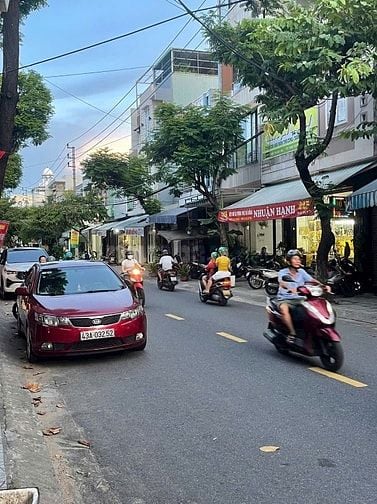 MẶT TIỀN KINH DOANH THÁI THỊ BÔI + 6 CĂN HỘ CHO THUÊ