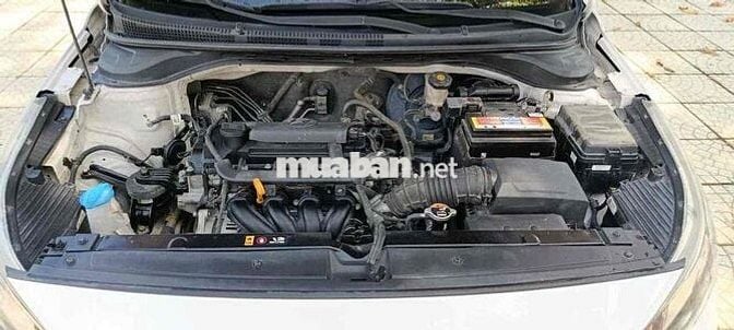 Hyundai Accent 2023 1.4 AT - 100000 km