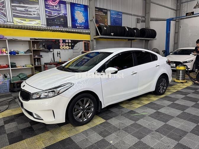 Kia Cerato 2016 1.6 MT - 103000 km