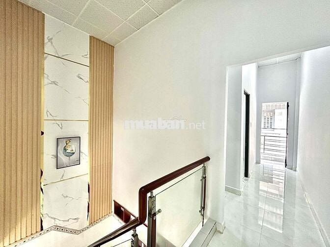 Nhà Ngộp Ngay KCn Cầu Tràm 2PN 2Wc SHR 1Ty790