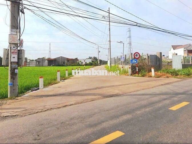 Quá đẹp, 832m2 đất thổ view kênh KDC Mỹ Thạnh, 1.1 tỷ