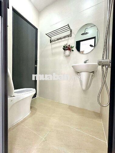 Bán nhà 3T 3pn gần ngã 6 gò vấp 4x7.2 chỉ hơn 3 tỷ.sổ riêng