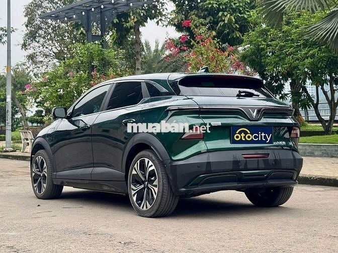 VinFast VF6 Plus 2023 - Màu xanh - 3vkm - Mua pin