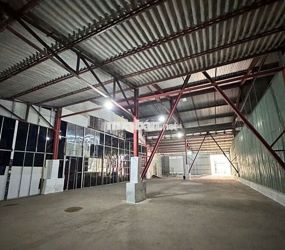 Cần cho thuê gấp kho ở Đường Số 25 Tân Quy diện tích 300m2