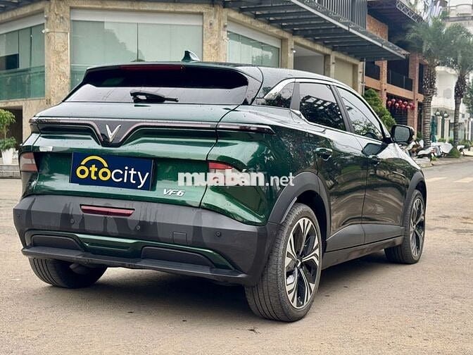 VinFast VF6 Plus 2023 - Màu xanh - 3vkm - Mua pin