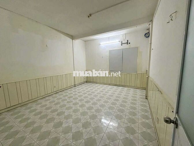 CHO THUÊ NHÀ MAT TIEN HÙNG VUONG Q.5