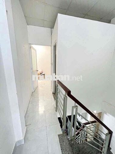 DT 30m. 1 trệt . 1 lầu . BTCT . 2PN . 2WC - Hướng ĐÔNG