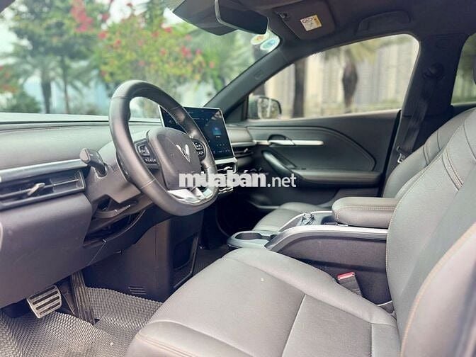 VinFast VF6 Plus 2023 - Màu xanh - 3vkm - Mua pin