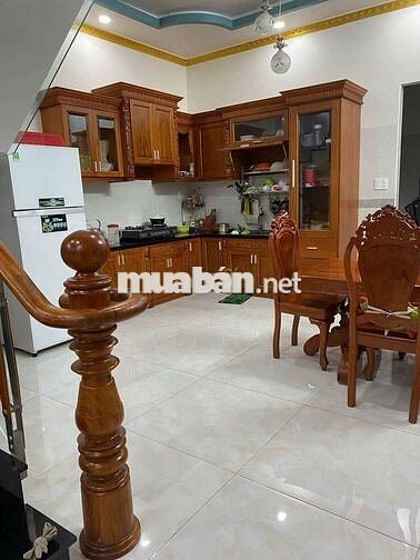 Ra nhà một lầu một trệt một Tum tại thành phố Hồ Chí Minh Thuận Giao