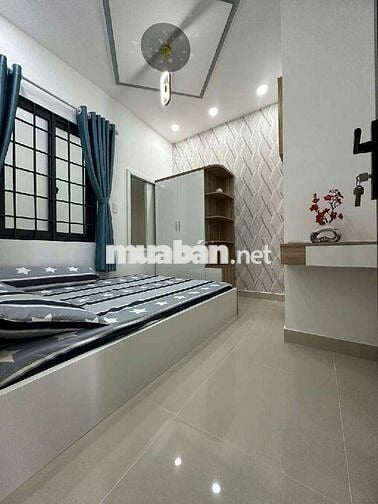 Bán nhà 3T 3pn gần ngã 6 gò vấp 4x7.2 chỉ hơn 3 tỷ.sổ riêng