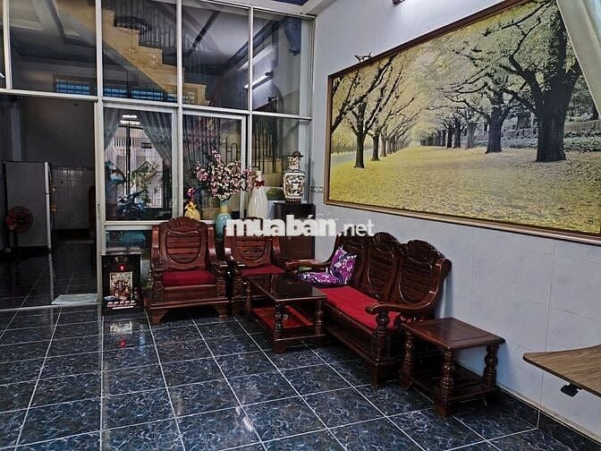 Nhà cho thuê nguyên căn quận Tân Bình đường Phan Huy Ích hẻm rộng.