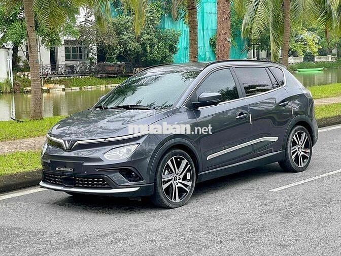 VFe34 2022 Thuê Pin Tiên Phong