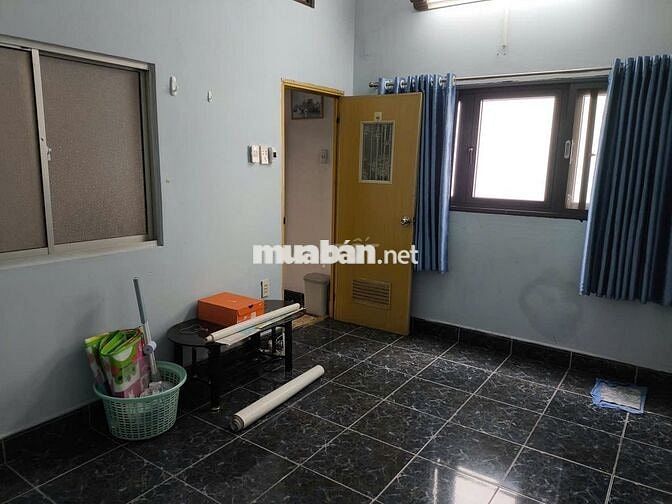 Nhà cho thuê nguyên căn quận Tân Bình đường Phan Huy Ích hẻm rộng.