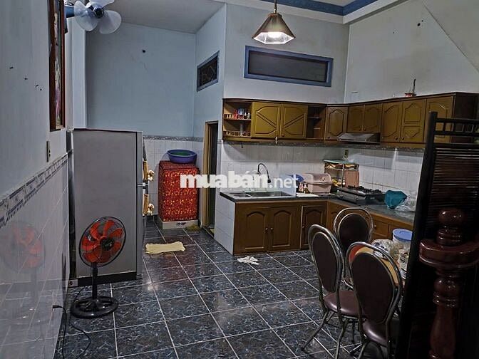 Nhà cho thuê nguyên căn quận Tân Bình đường Phan Huy Ích hẻm rộng.