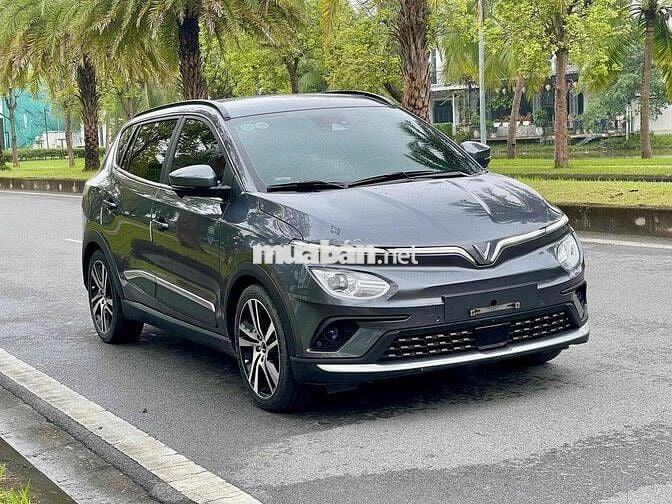 VFe34 2022 Thuê Pin Tiên Phong