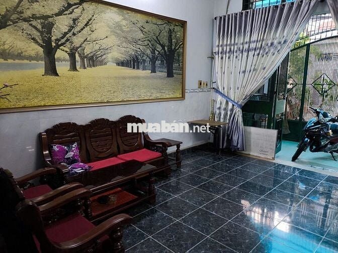 Nhà cho thuê nguyên căn quận Tân Bình đường Phan Huy Ích hẻm rộng.