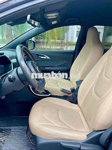 VFe34 2022 Thuê Pin Tiên Phong