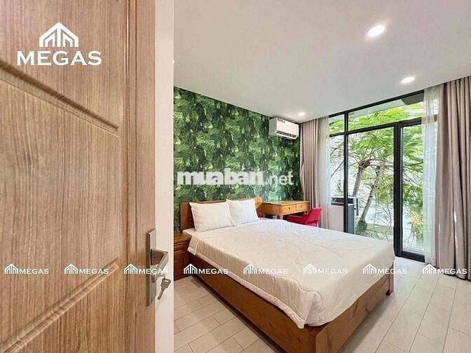 1PN BAN CÔNG DIỆN TÍCH LỚN TẠI TRUNG TÂM QUẬN 7. NỘI THẤT CAO CẤP