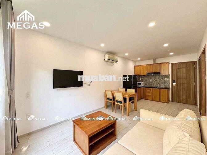 1PN BAN CÔNG DIỆN TÍCH LỚN TẠI TRUNG TÂM QUẬN 7. NỘI THẤT CAO CẤP