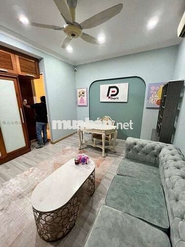 Nhà cho thuê phường Bến Nghé Q1 5x20m 7PN 8WC