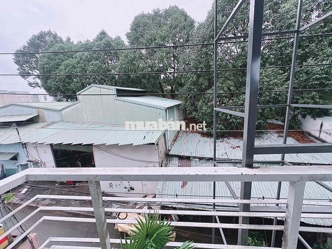 PHÒNG BANCOL THOÁNG SẴN NỘI THẤT CƠ BẢN ĐI BỘ QUA BỆNH VIỆN BÌNH TÂN