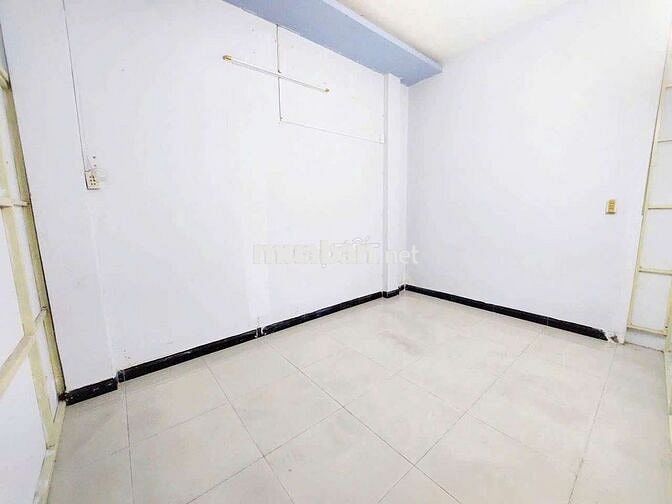 Nhà cho thuê Mặt tiền Lý Thánh Tông, TP (2PN 1WC) kinh doanh mọi thứ