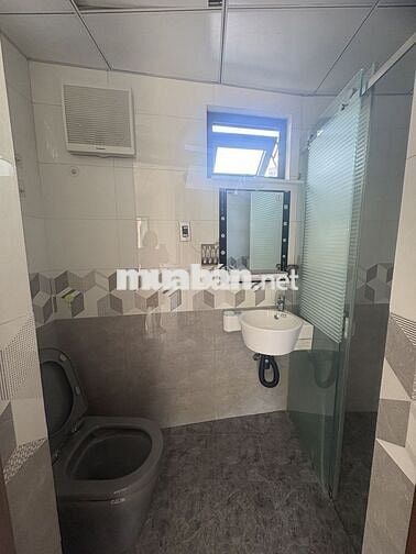 Cho Thuê Văn phòng/ nhà hàng 155m2 - 36 Vũ Trọng Phụng