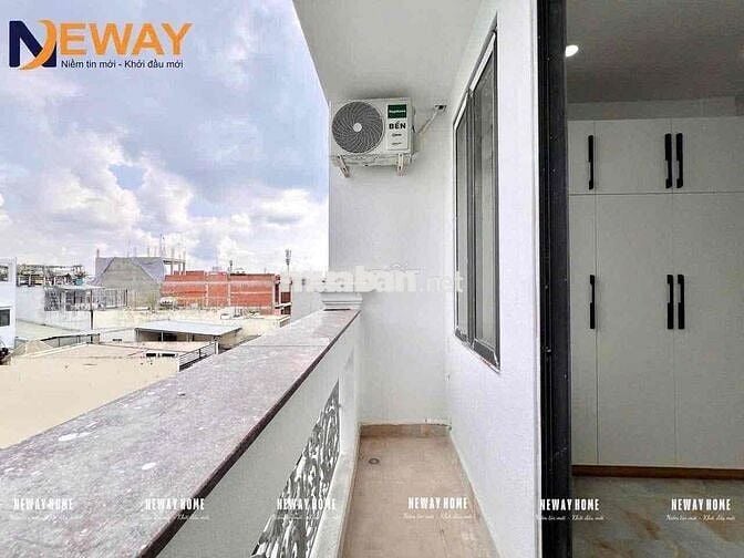 Duplex ban công siêu rộng, full NT mới ngay ngã tư Bốn xã, Đầm Sen