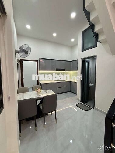 BÁN NHÀ 2 TẦNG, 4x 15,SÁT MẶT TIỀN NGUYỄN VĂN KHỐI,PHƯỜNG 11,HƠN 6T TL