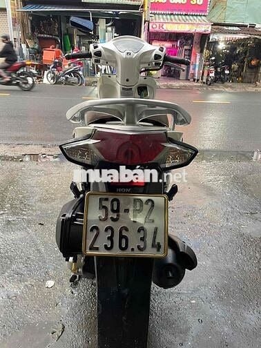 Honda Vision K44 đky2015 chính chủ bstp zin cả xe